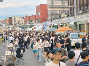 新発田市の中心商店街が多くの人でにぎわったサマーフェスティバル