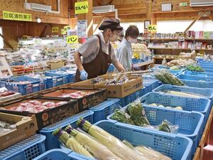 7月に20周年を迎える「道の駅越後川口あぐりの里」=長岡市川口中山