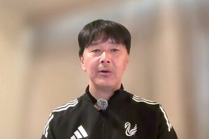 試合前日のオンライン会見で語る船越優蔵監督