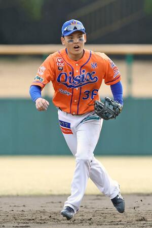 佐藤圭内野手