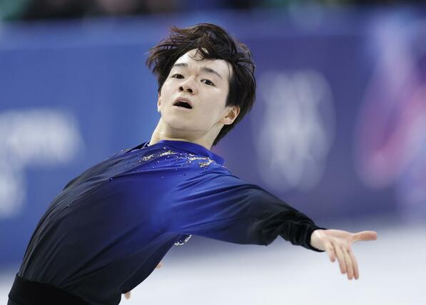 男子フリー　演技する鍵山優真＝ミラノ（共同）