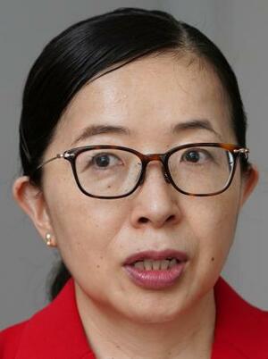 　酒井順子さん