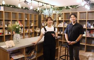 9月で開館1周年を迎える「みなと図書館」=新潟市東区長者町