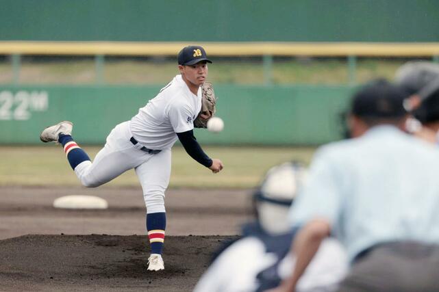 日本文理－新発田南　日本文理の先発箕浦環太＝新発田市五十公野運動公園野球場