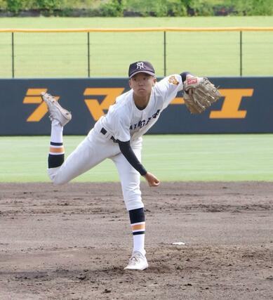 北越－新潟工　先発した新潟工の佐藤輝空＝三条市パールスタ