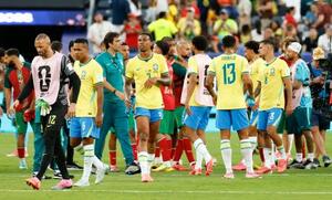 モロッコと引き分けたブラジルイレブン=ニューヨーク(共同)