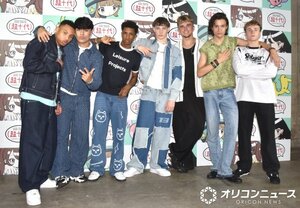 『超十代 -ULTRA TEENS FES- 2026 presented by docomo』に登壇したDecember 10（左から）クルーズ、ダニー、ジョン、ジョシュ、ヘンドリック、ニコラス、ショーン（C）ORICON NewS inc.