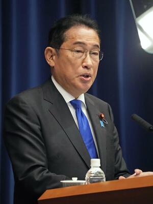 記者会見で自民党総裁選への不出馬を表明する岸田首相=8月14日午前11時31分、首相官邸