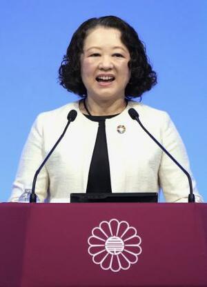 第92回自民党大会であいさつする連合の芳野友子会長=2025年3月、東京都内