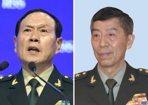 李尚福前国防相(右)、魏鳳和元国防相