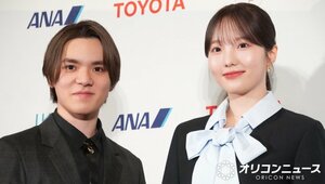 アイスダンスチーム結成記者会見に登壇した(左から)宇野昌磨、本田真凜(C)ORICON NewS inc.