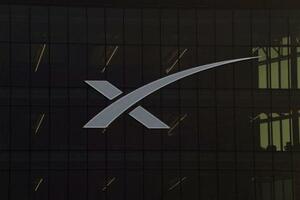 　米スペースＸのロゴ（ロイター＝共同）