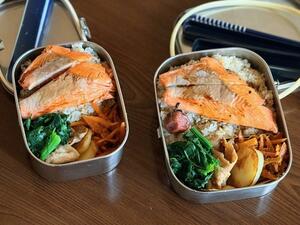 夫と息子の弁当作り。もう１０年以上続く行（ぎょう）です