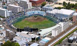 　ナゴヤ球場（中日新聞社提供）