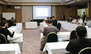 発足した八十里越開通記念事業実行委員会=三条市元町の越前屋ホテル