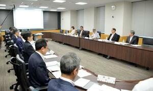 　「フェーズフリー」の促進に向けた施策を議論する内閣府の検討会初会合＝３日午後、内閣府