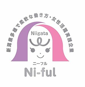 笑顔をモチーフにした「ニーフル」のロゴマーク