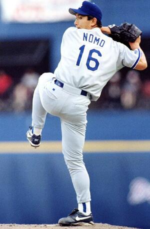 １９９５年、米大リーグ・ドジャースに入団した野茂英雄氏。１年目から活躍して新人王に輝いた（ロイター＝共同）