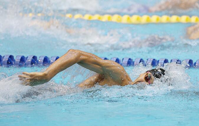 全国高校総体水泳　競泳男子２００メートル個人メドレー決勝　２位だった根岸歩夢（長岡大手）の自由形＝８月１７日、広島市東区のひろしんビッグウェーブ