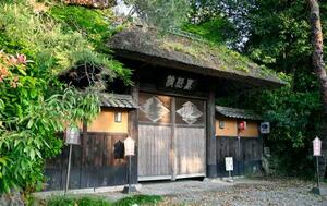 　老舗料亭「萬松館」＝岐阜市