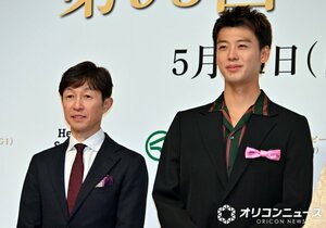 まさかの“共通点”が判明した（左から）武豊、竹内涼真 （C）ORICON NewS inc.