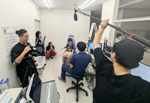 五泉発のドラマの撮影風景＝五泉市東本町２（樋口雅夫さん提供）