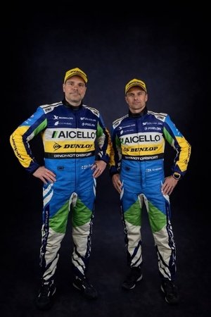 DUNLOP、元F1ドライバー ヘイキ・コバライネン選手とともに 2026年