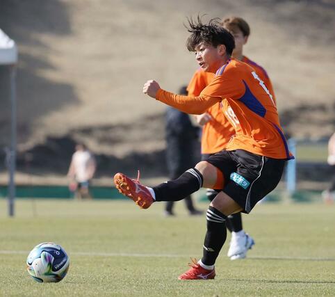 ＦＷ若月大和が決めて４－０＝宮崎県都城市