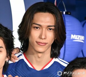 JI BLUEの裏側をぶっちゃけたJI BLUE・池崎理人 (C)ORICON NewS inc.