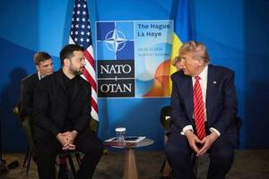 6月、オランダ・ハーグで会談したウクライナのゼレンスキー大統領(左)とトランプ米大統領(ゼレンスキー大統領のテレグラムから、ゲッティ=共同)