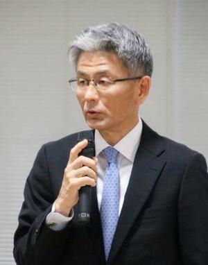ドローンの飛行規制強化について議論する有識者検討会の初会合であいさつする警察庁の筒井洋樹警備局長=7日午後、警察庁