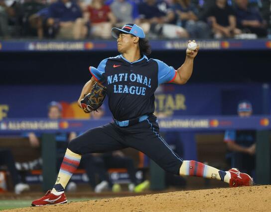 オールスター戦の４回に初登板し、１回を三者凡退に抑えたカブス・今永＝アーリントン（共同）