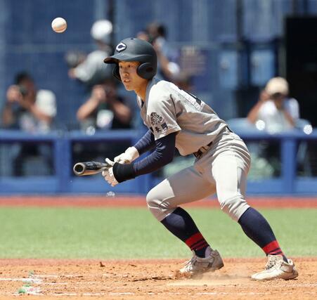中越ー六日町　５回中越１死三塁、宮崎翔矢の内野安打で加点し２－０＝ハードオフ・エコスタジアム