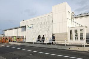 上所駅=2025年3月15日、新潟市中央区