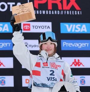 　スノーボードＷ杯ハーフパイプ第４戦を制した女子の小野光希＝アスペン（ゲッティ＝共同）