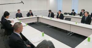 　自民、日本維新の会両党による九州新幹線長崎ルートに関する検討委員会の初会合＝２日午前、国会
