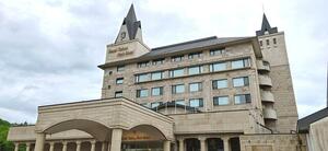 胎内高原ワインを販売しているロイヤル胎内パークホテル=胎内市夏井