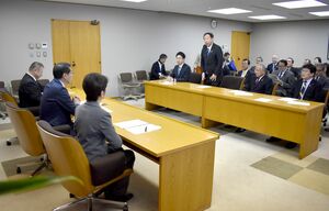 新潟市議会の最大会派・翔政会が行った2026年度の予算要望=新潟市役所