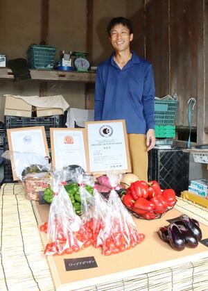 野菜ソムリエサミットで最高金賞などを獲得した志田泰さん=新潟市江南区江口
