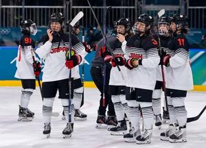 　スウェーデンに敗れた日本＝ミラノ（共同）