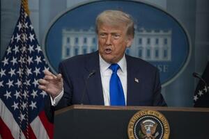 6月、ホワイトハウスで記者会見するトランプ米大統領=ワシントン(ゲッティ=共同)
