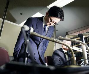 記者会見し、謝罪する国分太一さん＝２６日午後、東京・霞が関の司法記者クラブ