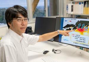 黒潮大蛇行の陸地への影響を説明する東北大の杉本周作准教授