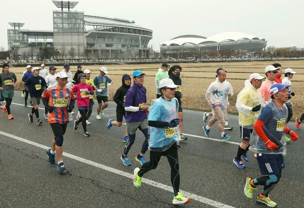 新潟ハーフマラソン２０２５＝３月１６日、新潟市中央区長潟