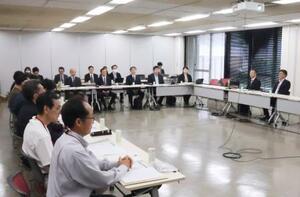　福岡市で開かれた食品公害「カネミ油症」を巡る３者協議＝２０日午前