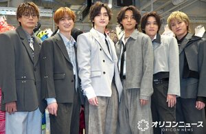 衣装展『Kis-My-Ft2：The Couture』取材会に参加した（左から）横尾渉、宮田俊哉、玉森裕太、藤ヶ谷太輔、千賀健永、二階堂高嗣 （C）ORICON NewS inc.