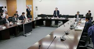 能登半島地震の課題を検証するため県が設けた「防災対策検討会」の初会合=6月5日、県庁