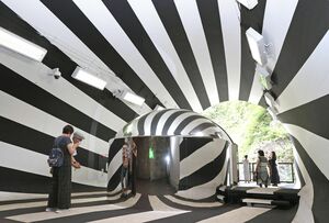 「大地の芸術祭」の作品=2021年8月、十日町市