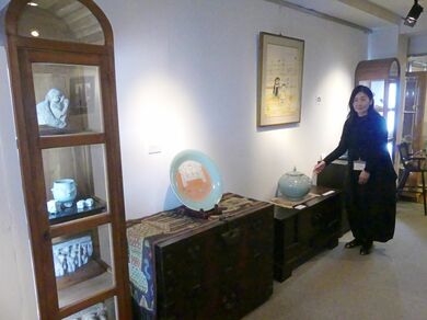 人間国宝　三浦小平二　作陶50年記念作品　アフガンの水汲み 佐渡市出身の人間国宝、陶芸家故三浦小平二さんの記念館が東京・国立に