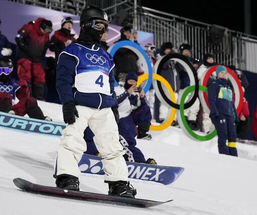 男子ハーフパイプの公式練習に臨む平野歩夢＝リビーニョ（共同）